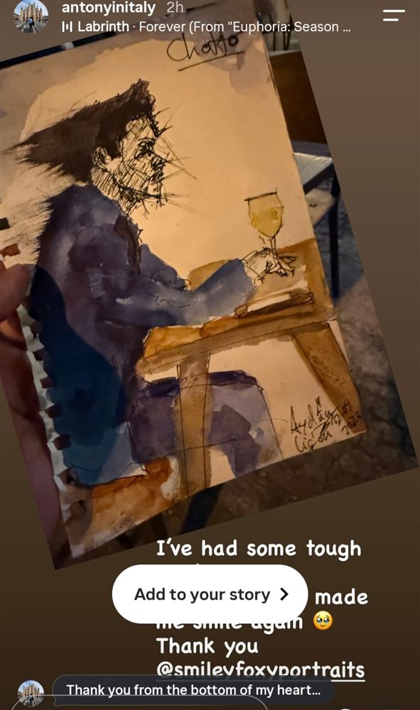 Instagram story of someone I drew, thanking SmileyFoxyPortraits for their portrait